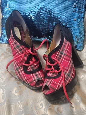 zinc Red Plaid Peep-Toe Lace-Up Heels with Black Trim, Size 10